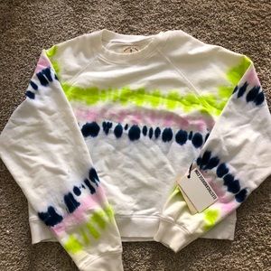 NWT super soft tie-dye pullover